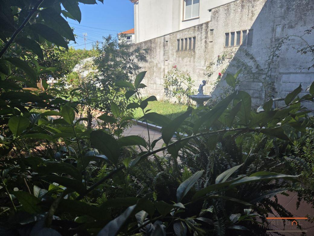 CASA CON SOLAR A LA VENTA PRÓXIMA A LA PLAYA