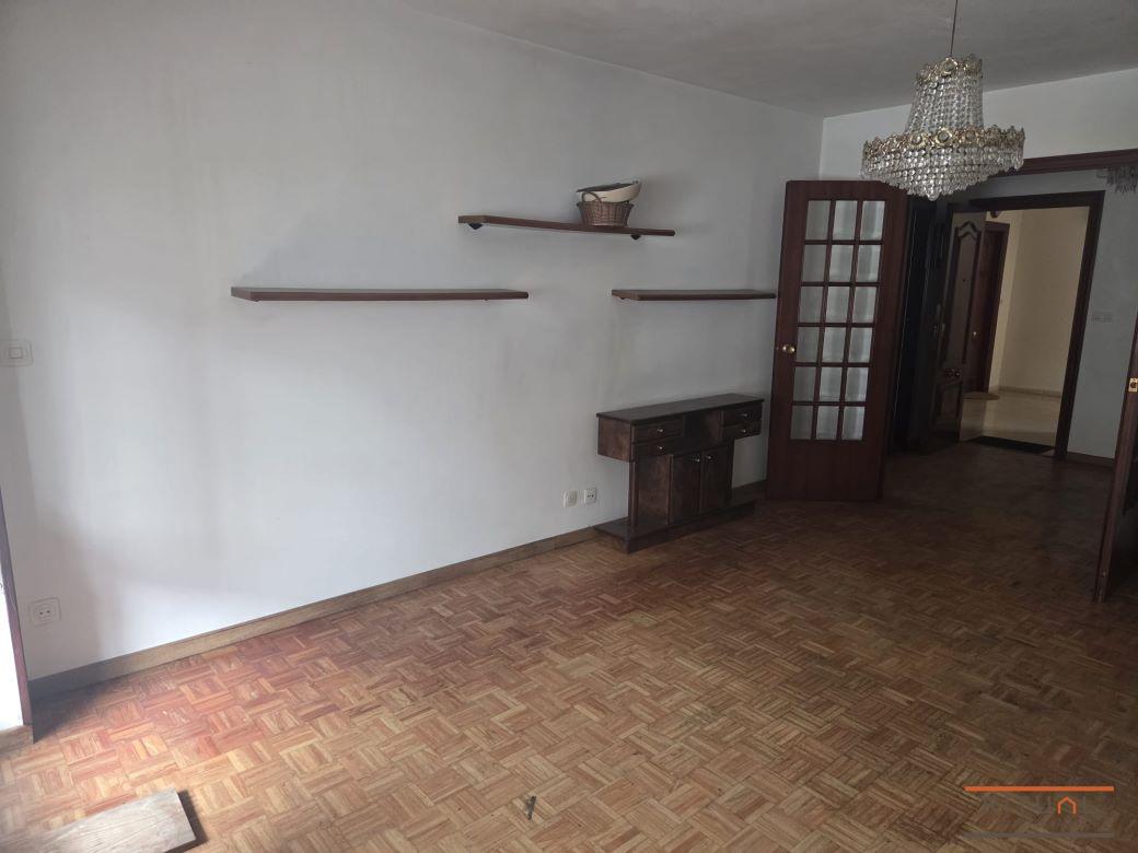 VIVIENDA TRES DORMITORIOS A LA VENTA