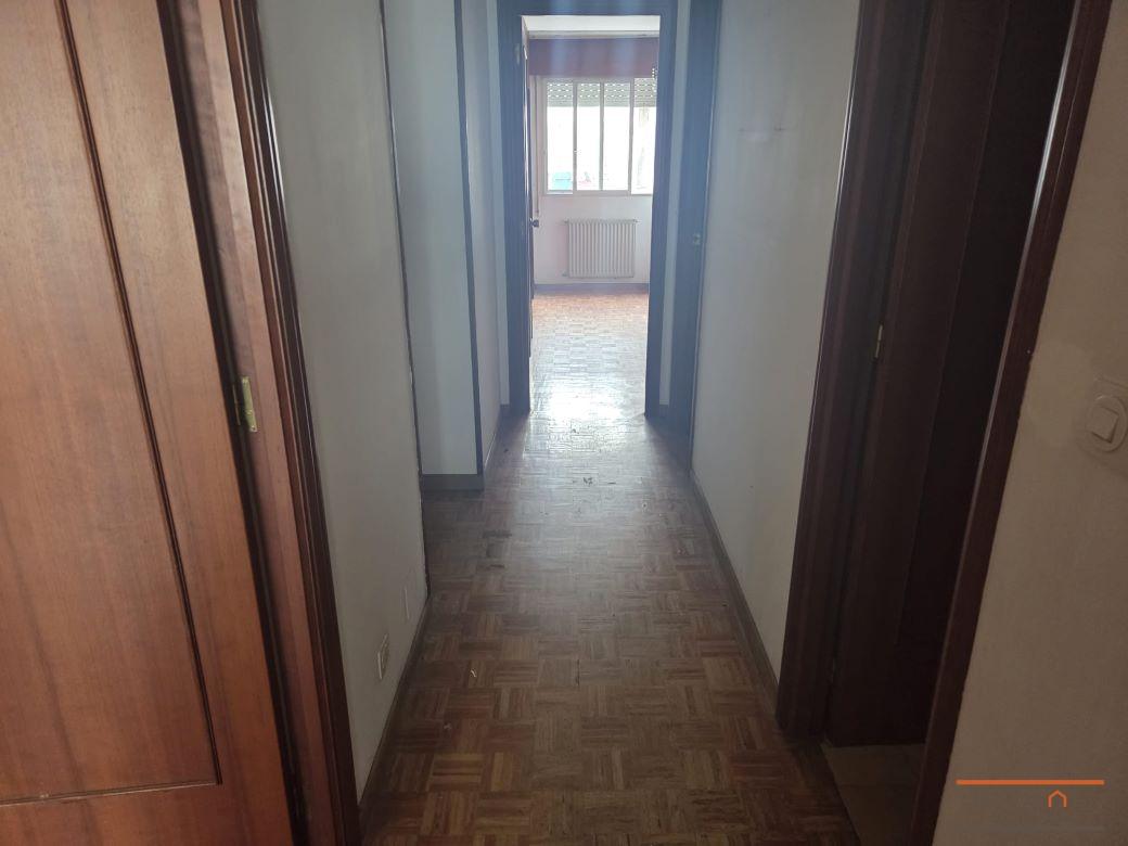 VIVIENDA TRES DORMITORIOS A LA VENTA
