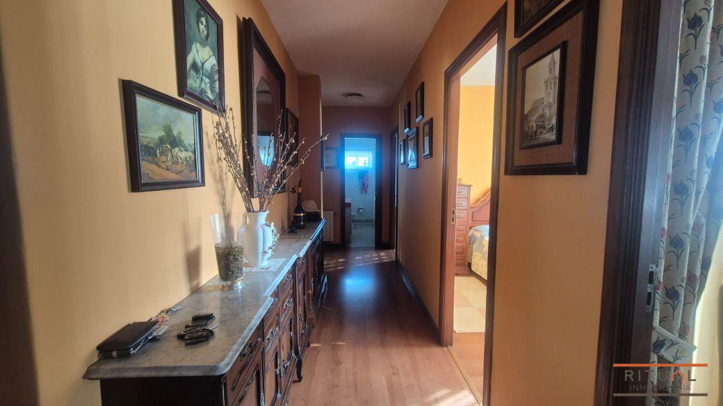 PISO A LA VENTA CON VISTAS AL MAR