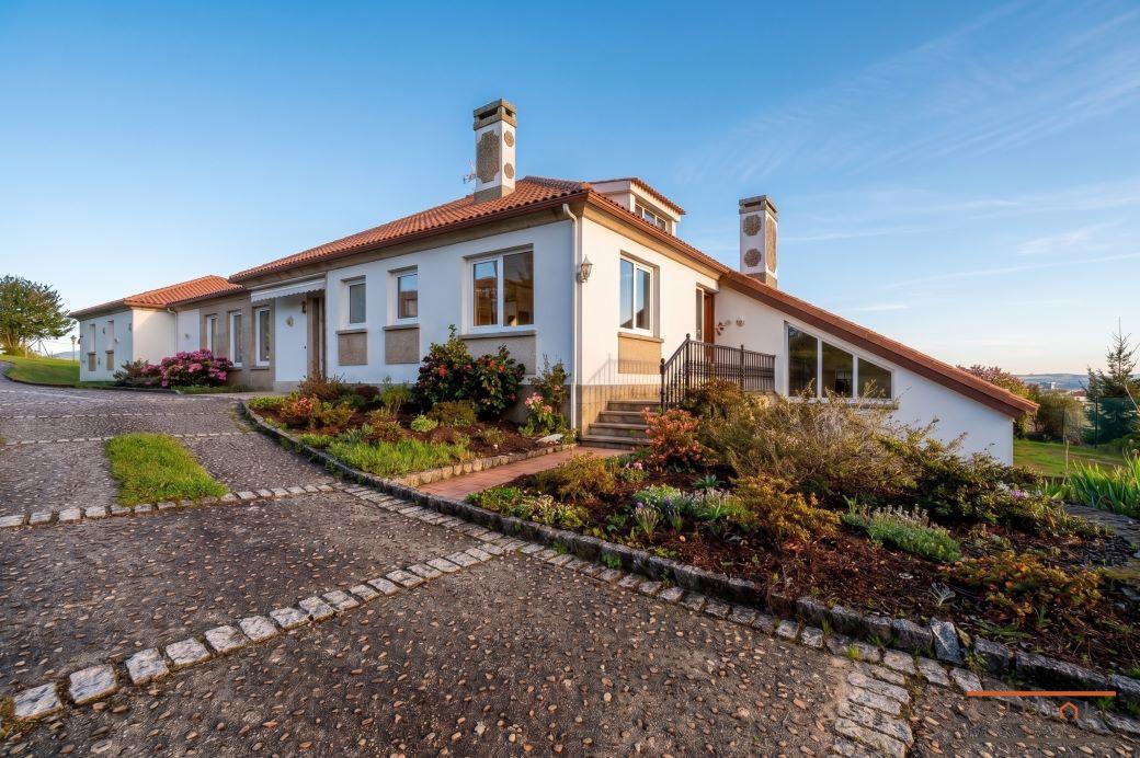 EXCEPCIONAL VIVIENDA A LA VENTA