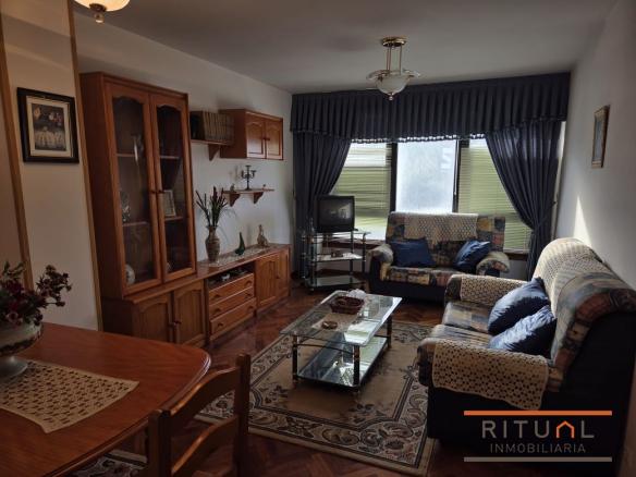VIVIENDA A LA VENTA EN MILLADOIRO