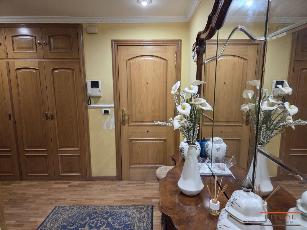 VIVIENDA MUY AMPLIA DE TRES DORMITORIOS