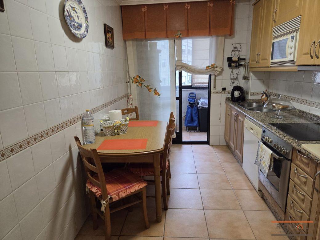 VIVIENDA MUY AMPLIA DE TRES DORMITORIOS